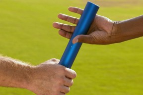 体彩大乐透-裁判曼萨诺执法皇家社会对阵巴塞罗那比赛引发争议 或面临停赛一轮处罚