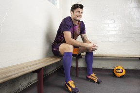 江苏体彩：逆境中绽放光芒！狄龙从八中一到十六中九狂轰25分引领球队逆转胜