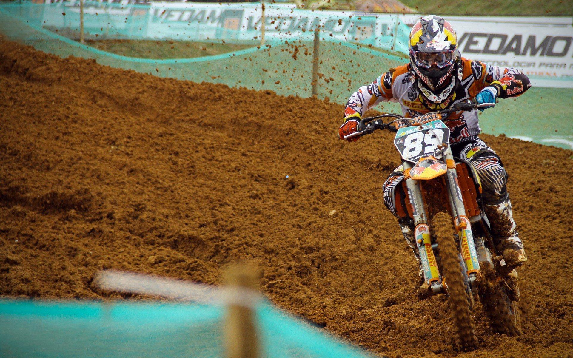 体能决胜!弗莱堡主场进攻风暴击溃多特蒙德